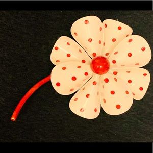 Vintage Metal Flower Pin